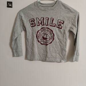 GAP Gray Long Sleeve Tee with Maroon Elmo SMILE Graphic